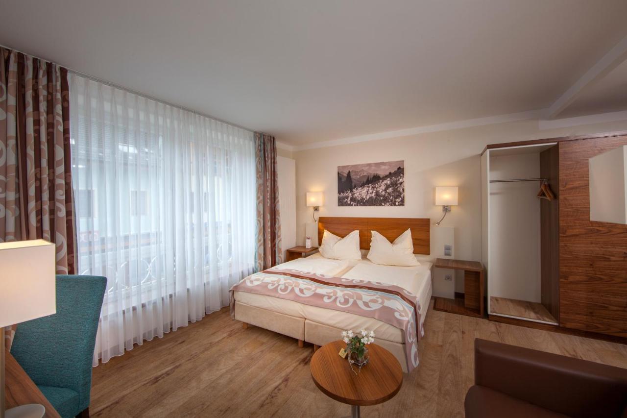 Hotel Greinwald Marktoberdorf Bagian luar foto