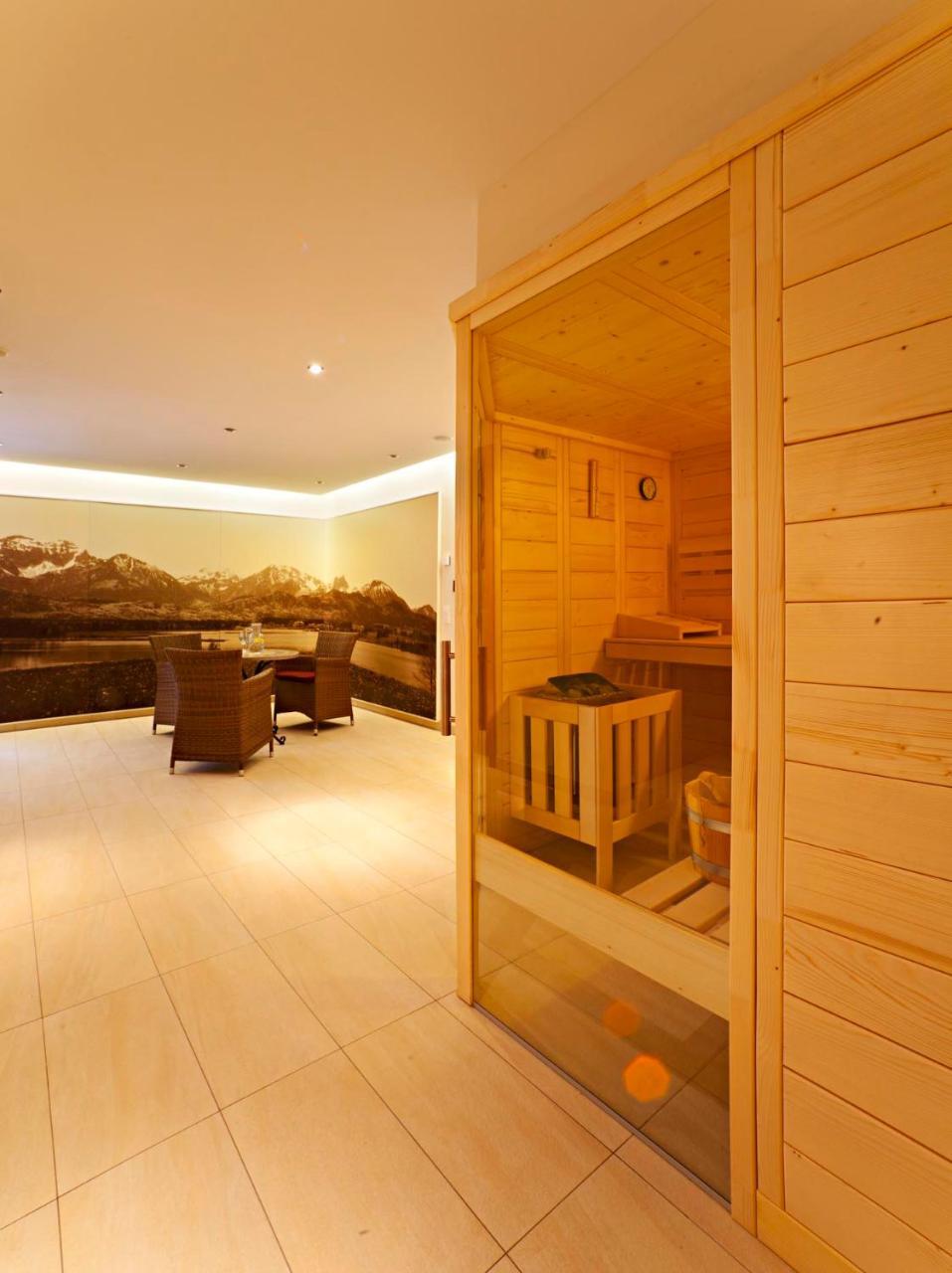 Hotel Greinwald Marktoberdorf Bagian luar foto