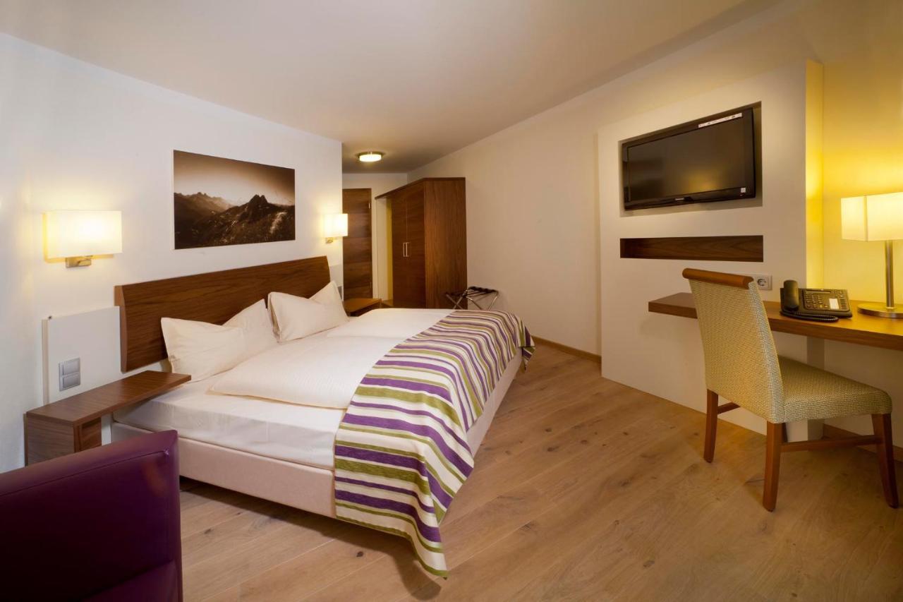 Hotel Greinwald Marktoberdorf Bagian luar foto