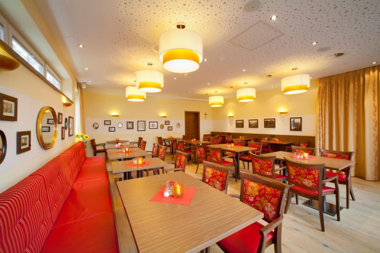 Hotel Greinwald Marktoberdorf Bagian luar foto
