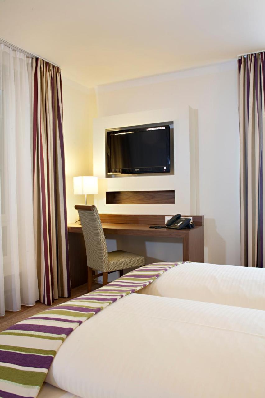 Hotel Greinwald Marktoberdorf Bagian luar foto