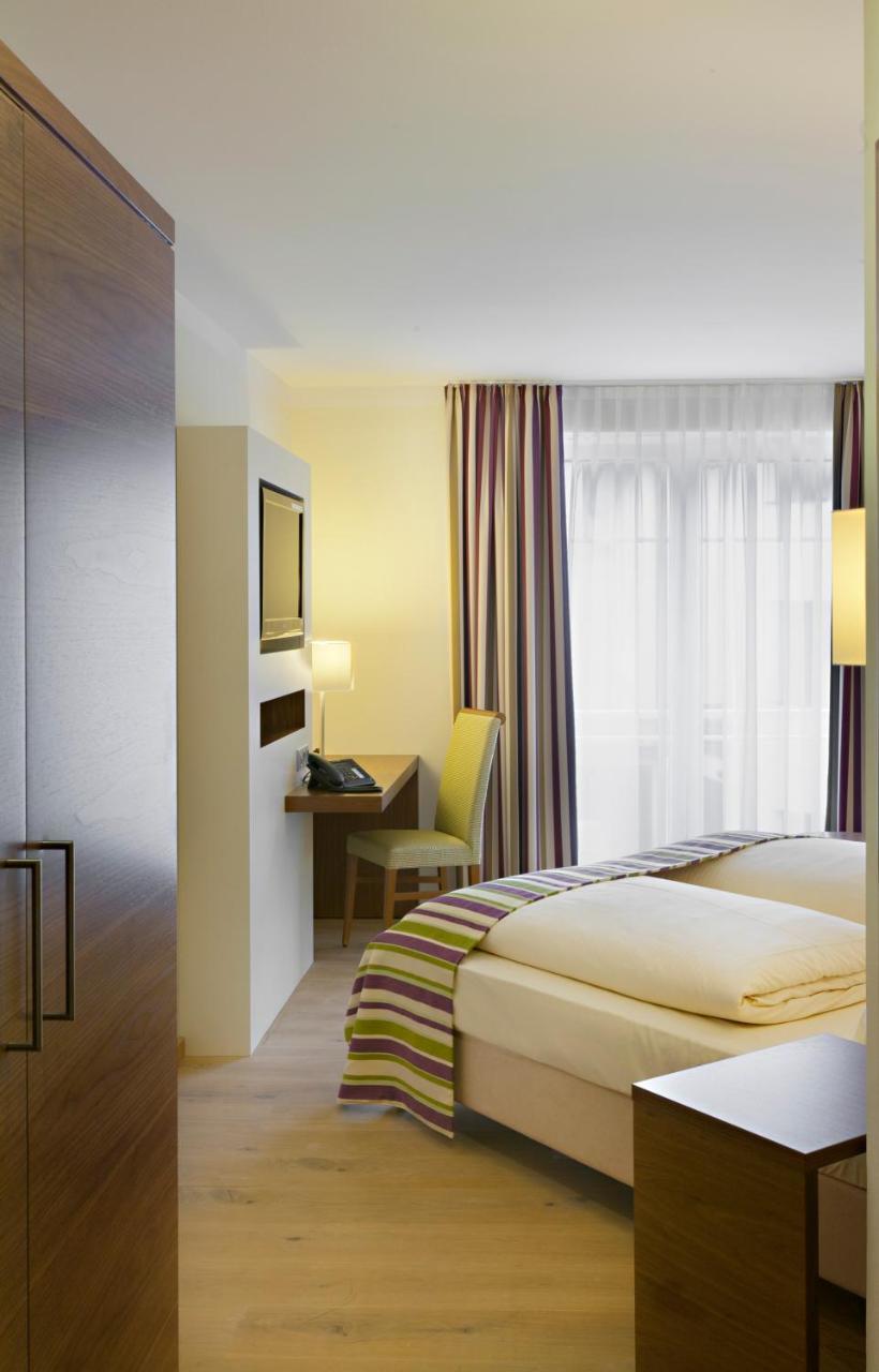 Hotel Greinwald Marktoberdorf Bagian luar foto